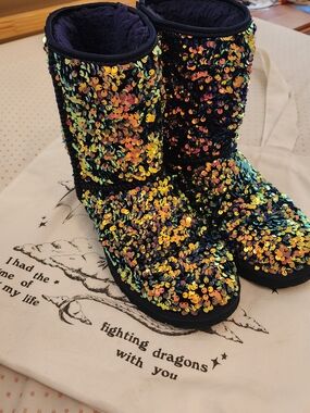 UGG Womens Purple Classic Stellar Sequin with Iridescent Sequins Size 8